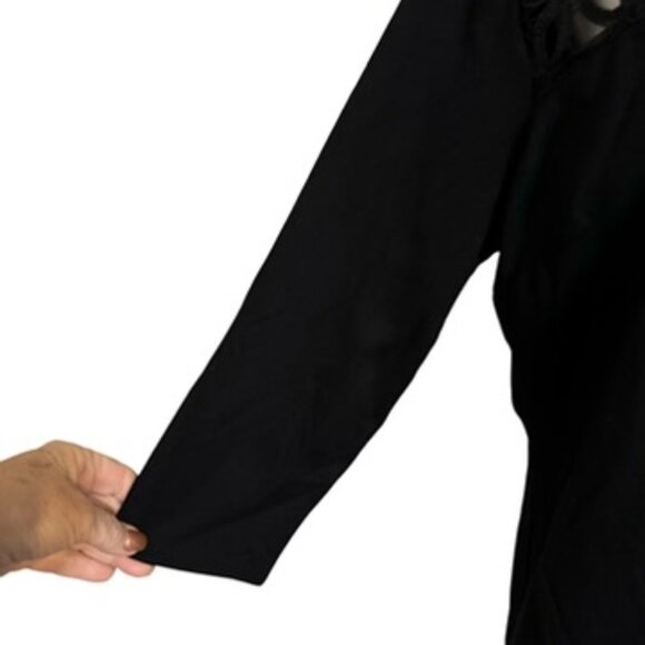 * ❤️THE LIMITED BLACK 3/4 SLEEVE TOP w/NECKLINE DETAIL   OX - Picture 5 of 8